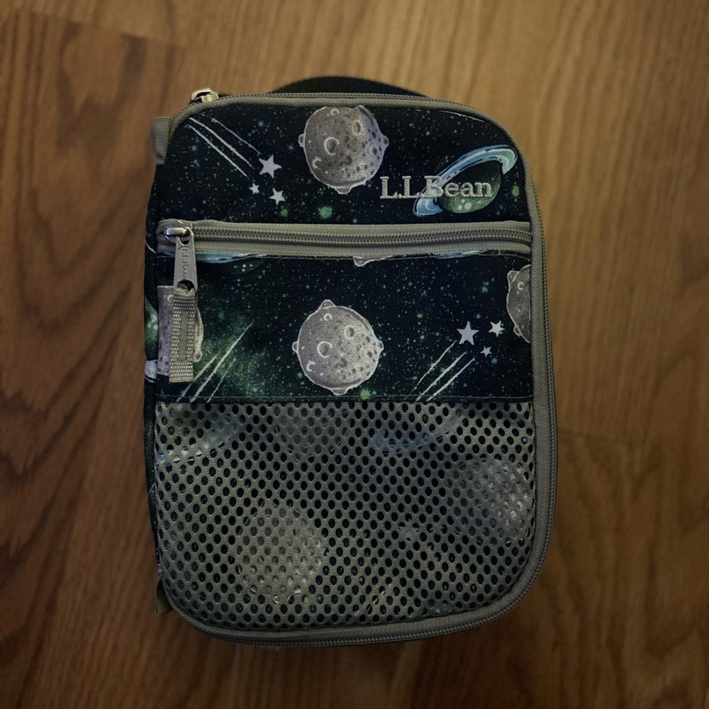 L.L Bean kids galaxy lunch box!